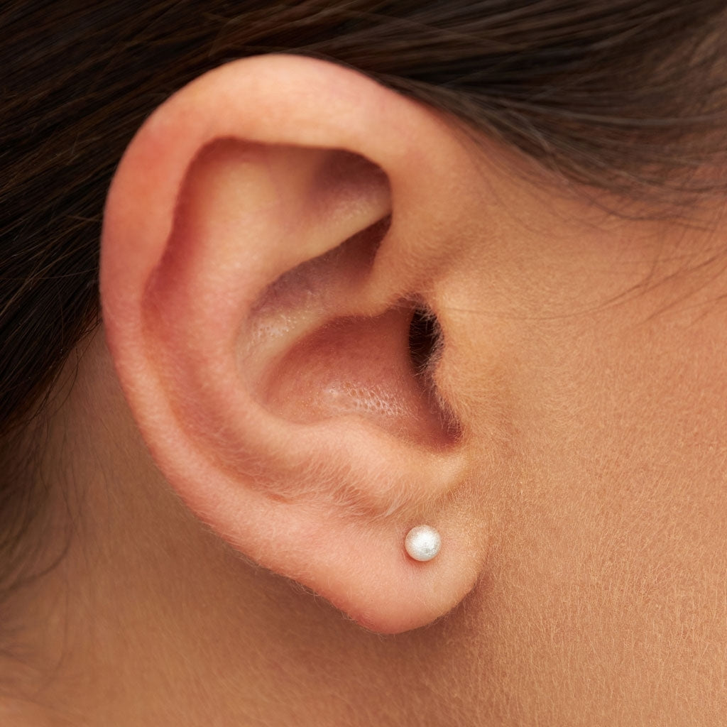 LULU Copenhagen Ball Brushed earring 1 pcs Ear stud, 1 pcs Silver