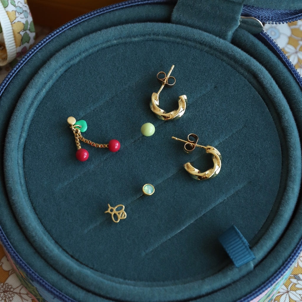 LULU Copenhagen Bzzzz earring 1 pcs Ear stud, 1 pcs Gold plated