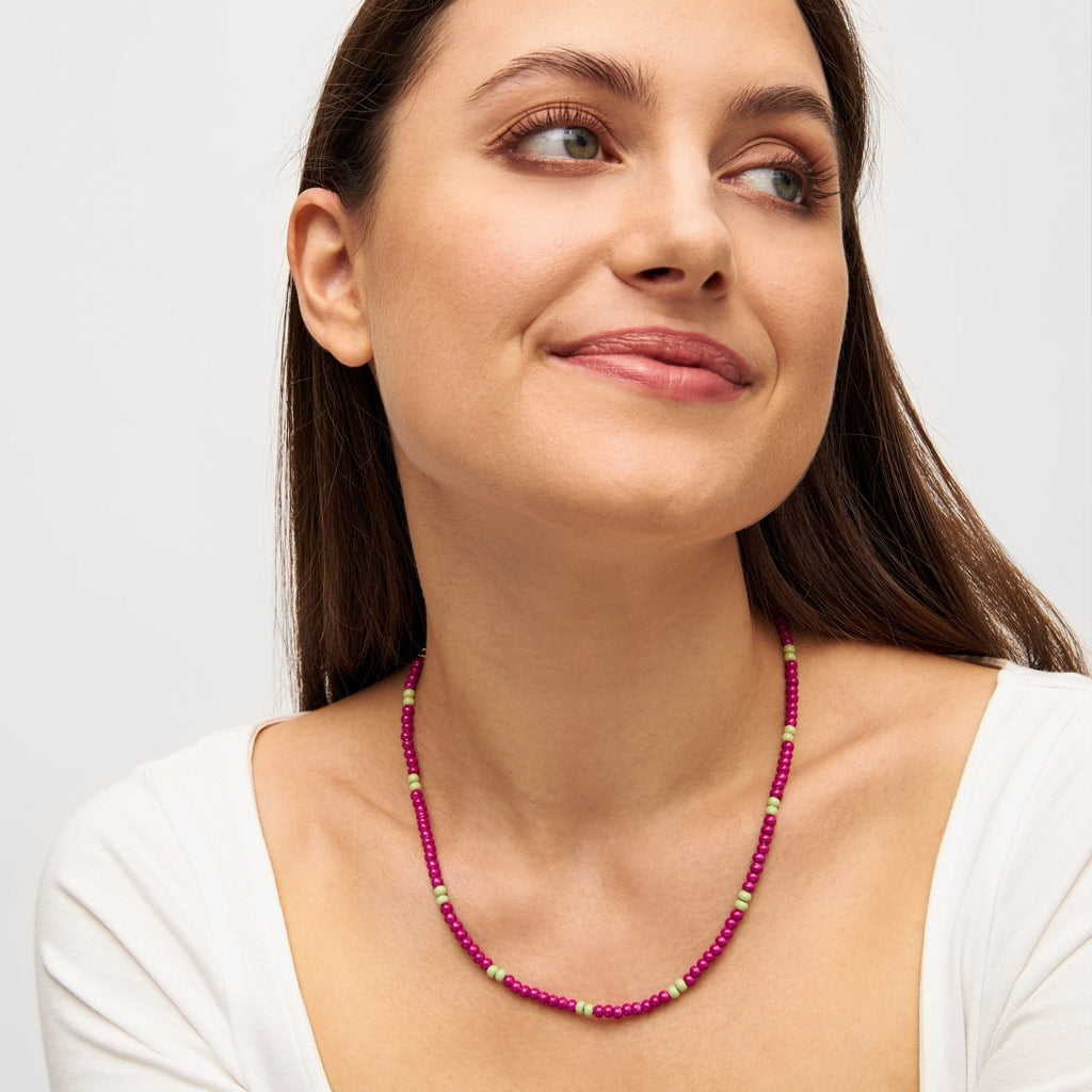 LULU Copenhagen Color Ball Necklace Short Necklaces Plum/Silk Light Green