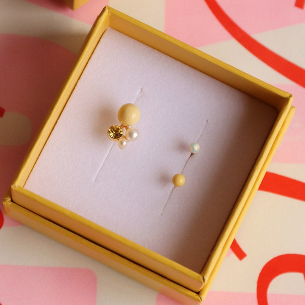 LULU Copenhagen Color Ball earring 1 pcs Ear stud, 1 pcs Soft Yellow