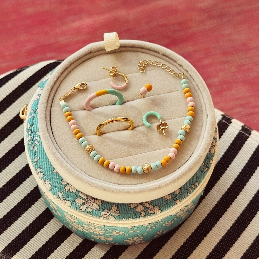 LULU Copenhagen Color Hoop 1 pcs - Box Ear stud, 1 pcs Mint