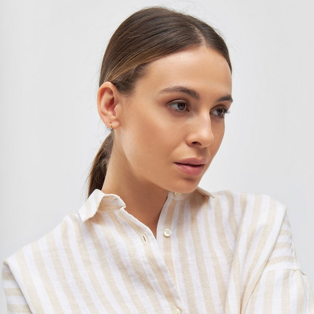 LULU Copenhagen Color Hoop Half Dip 1 pcs gold plated Hoops Blue