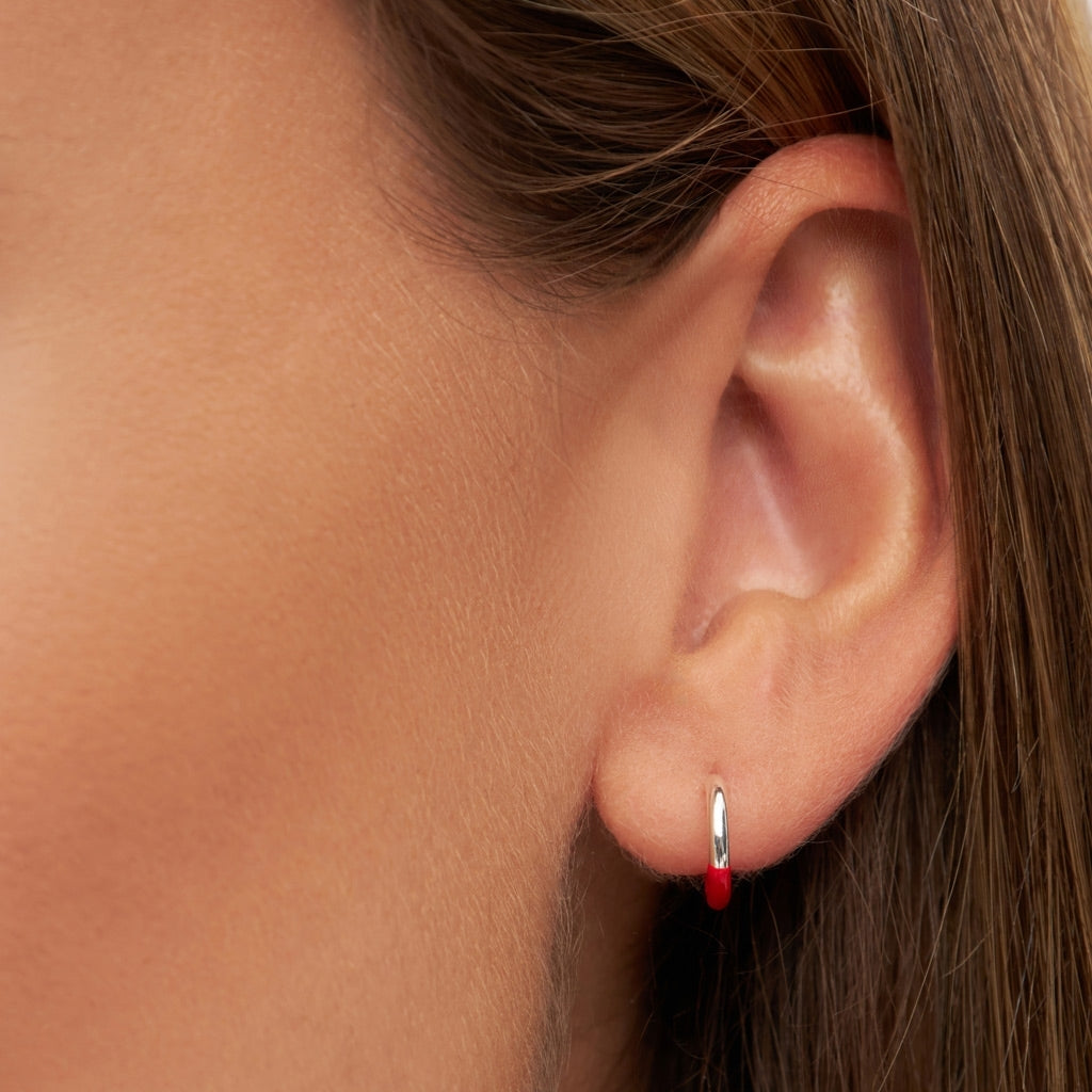 LULU Copenhagen Color Hoop Half Dip 1 pcs silver plated Hoops Passion Red