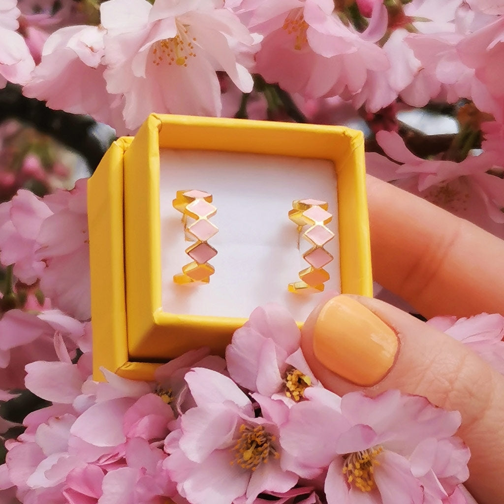 LULU Copenhagen Confetti Hoops Pair gold plated Hoops Light Pink