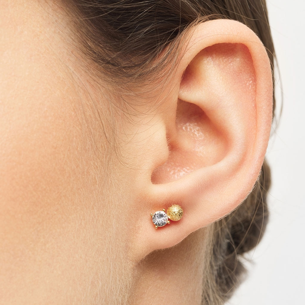 LULU Copenhagen Diamond Eye earring 1 pcs Ear stud, 1 pcs Gold Plated/Crystal
