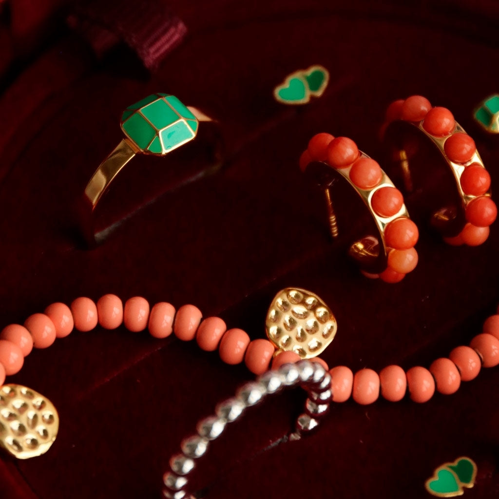 LULU Copenhagen Flower Hoops Stone Pair gold plated Hoops Coral