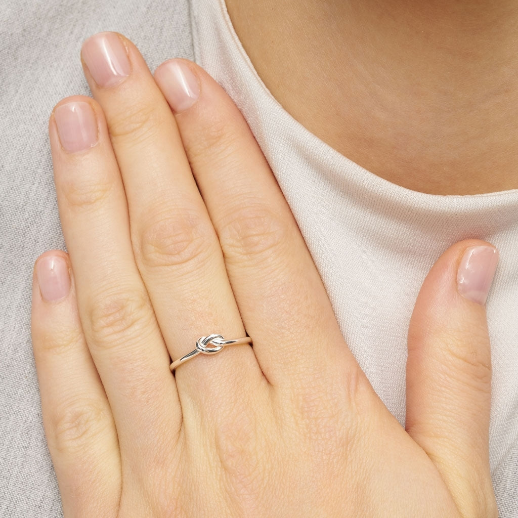 LULU Copenhagen Love Knot Ring silver Rings Silver