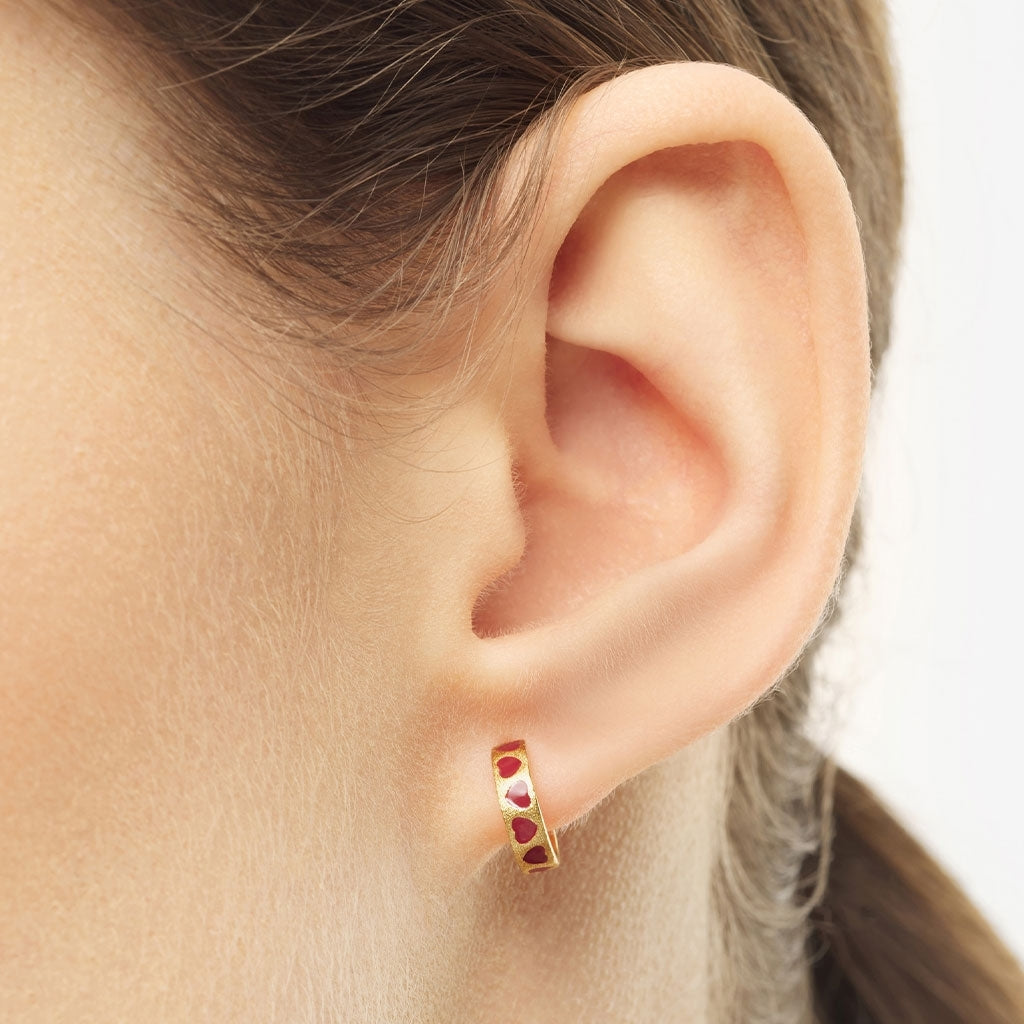 LULU Copenhagen Love Repeat hoops pair - gold plated Hoops Passion Red