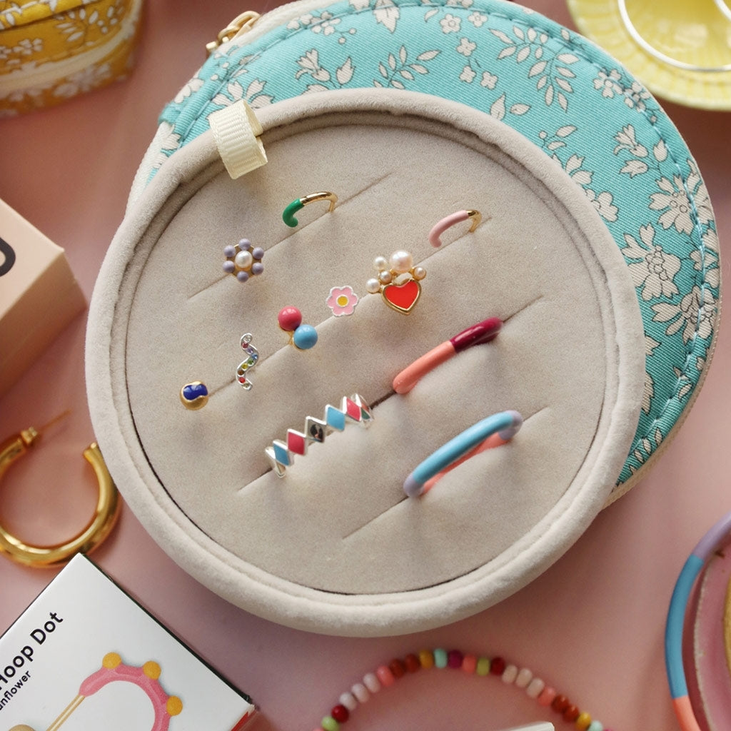 LULU Copenhagen Snaky earring 1 pcs silver plated Ear stud, 1 pcs Rainbow