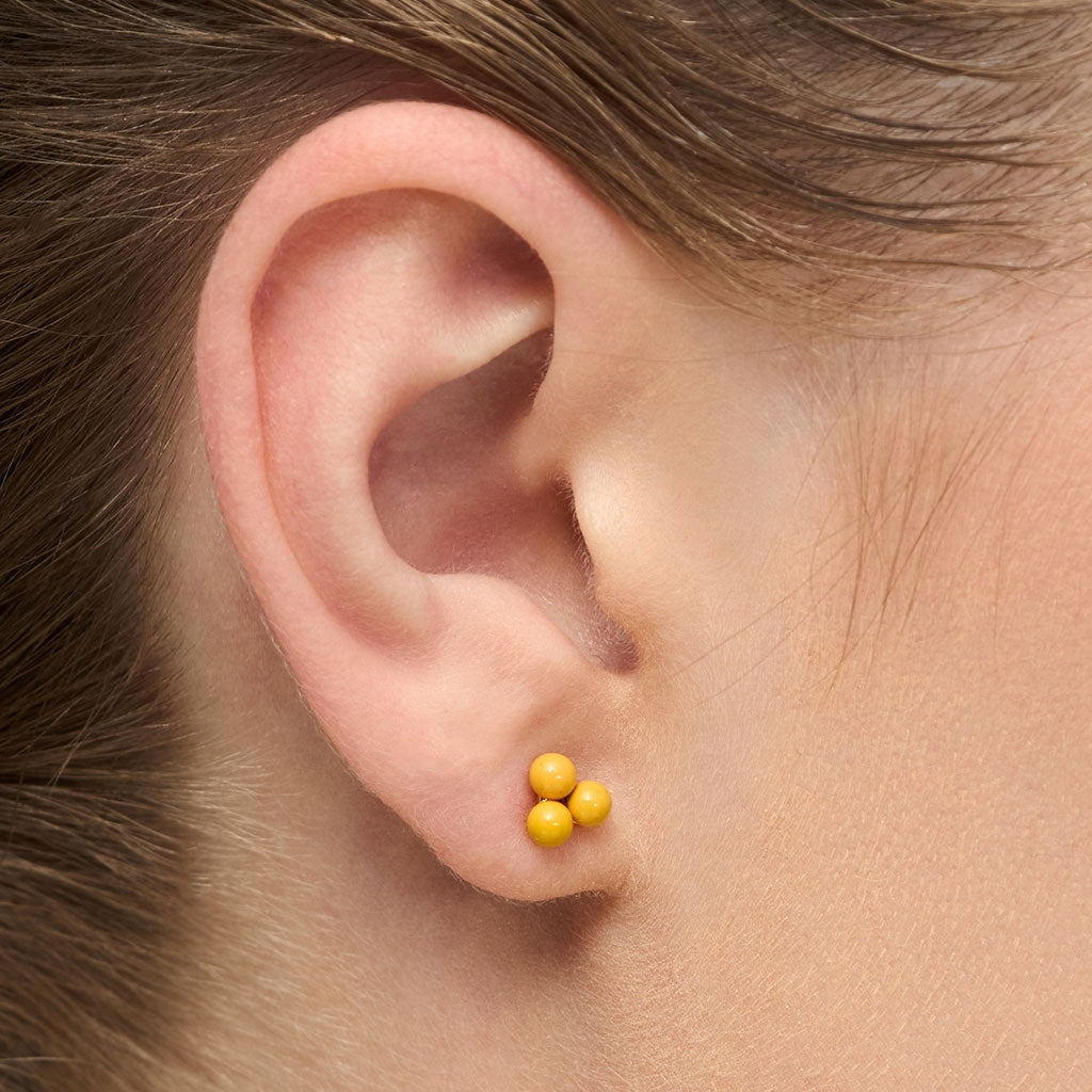 LULU Copenhagen Trio earring 1 pcs - enamel Ear stud, 1 pcs Sunflower