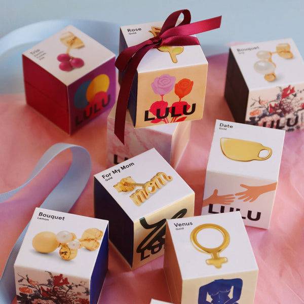 <strong>Christmas Gifts & Love</strong>