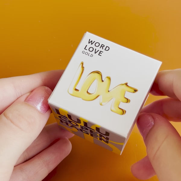 LULU Copenhagen Word Love earring 1 pcs Ear stud, 1 pcs Gold plated - Video preview