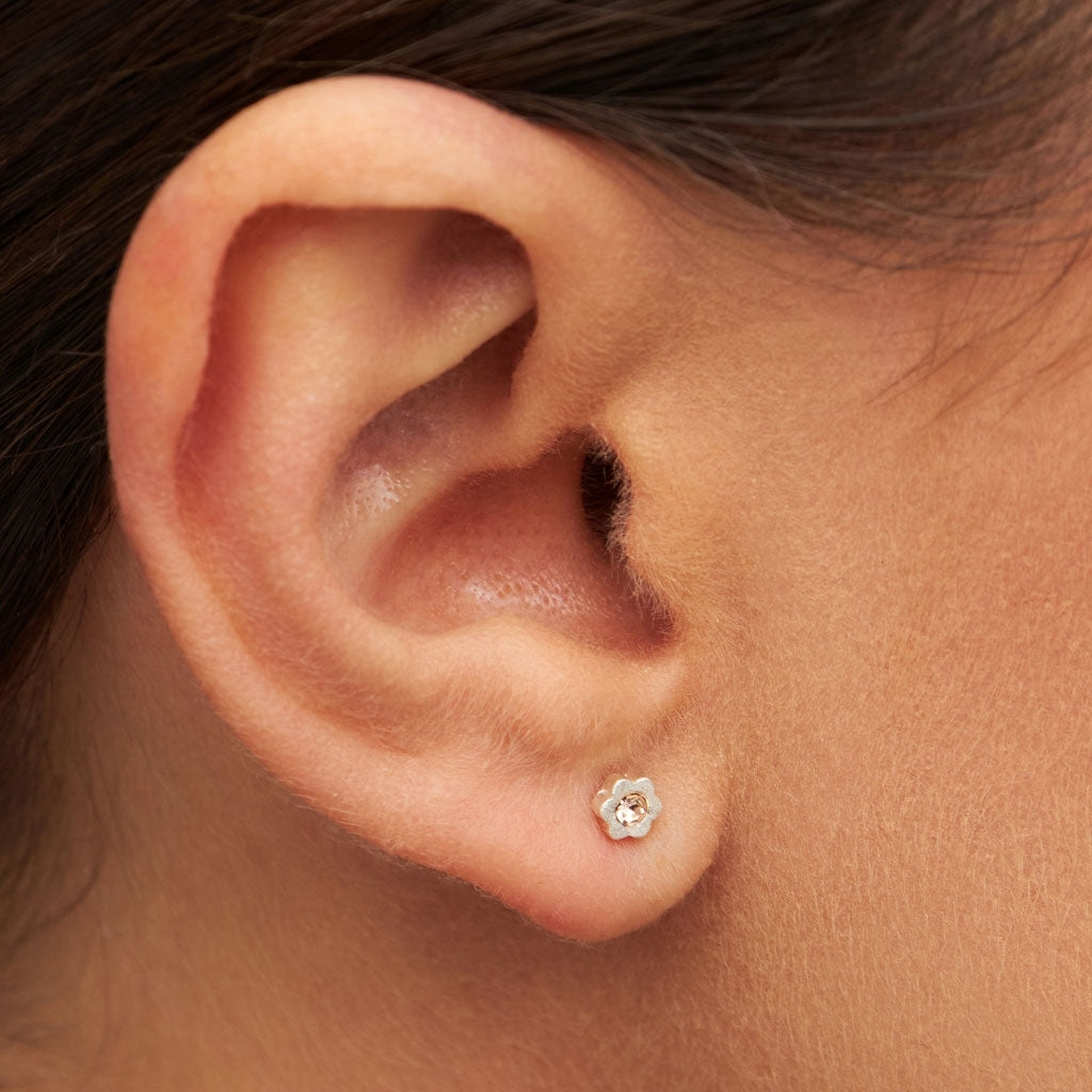 LULU Copenhagen Blomst earring 1 pcs Ear stud, 1 pcs Peach