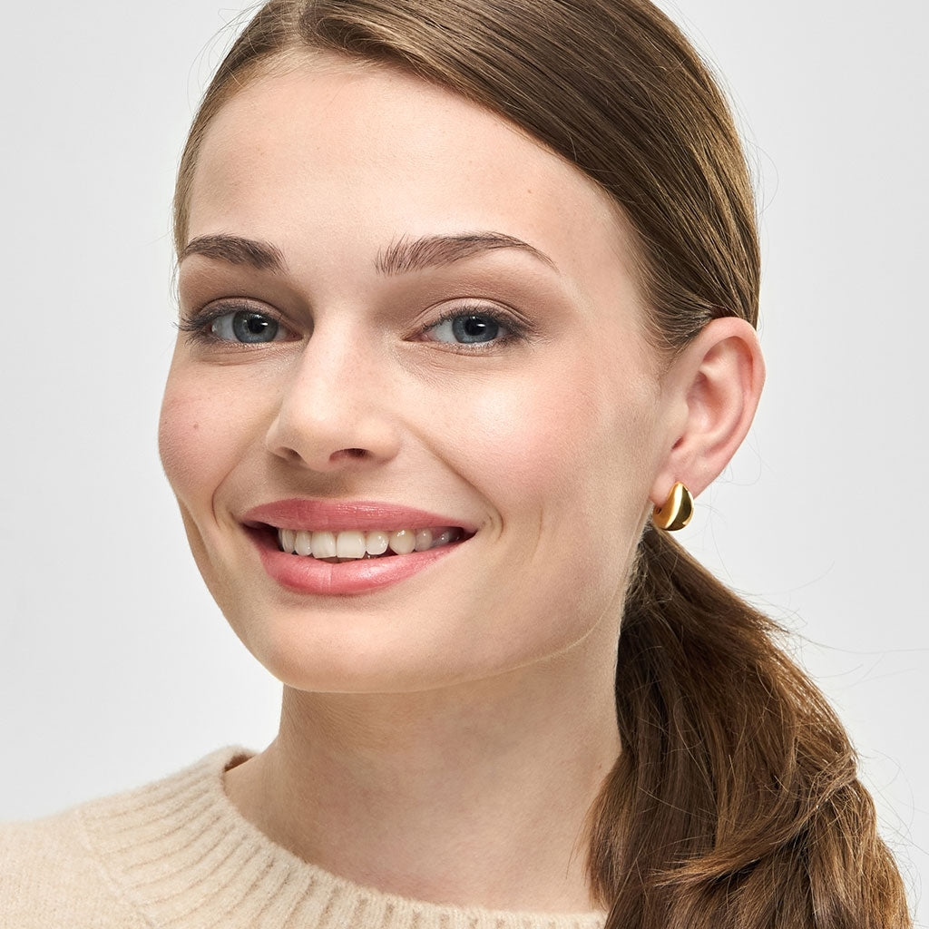 LULU Copenhagen Chunky Drop Hoops pair Hoops Gold plated