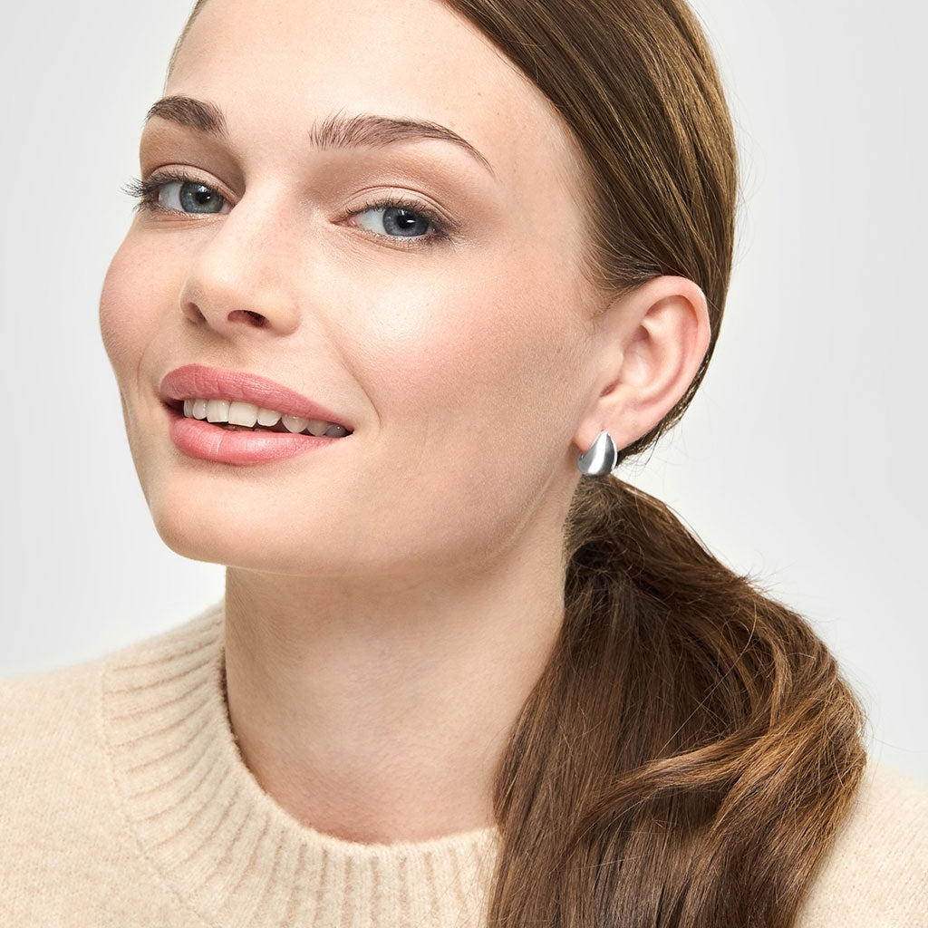 LULU Copenhagen Chunky Drop Hoops pair Hoops Silver Plated