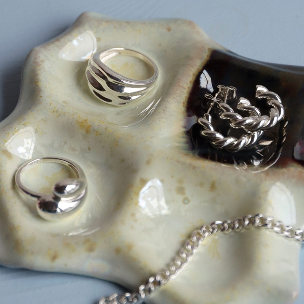 LULU Copenhagen Chunky Twisted Hoops pair Hoops Silver Plated