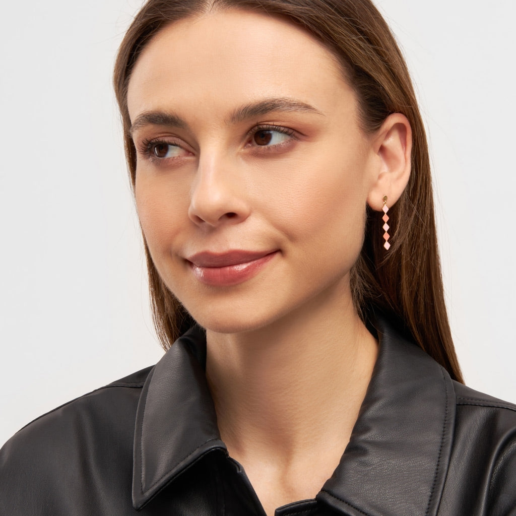 LULU Copenhagen Confetti Long earring 1 pcs gold plated Ear stud, 1 pcs Orange Coral - Light Pink