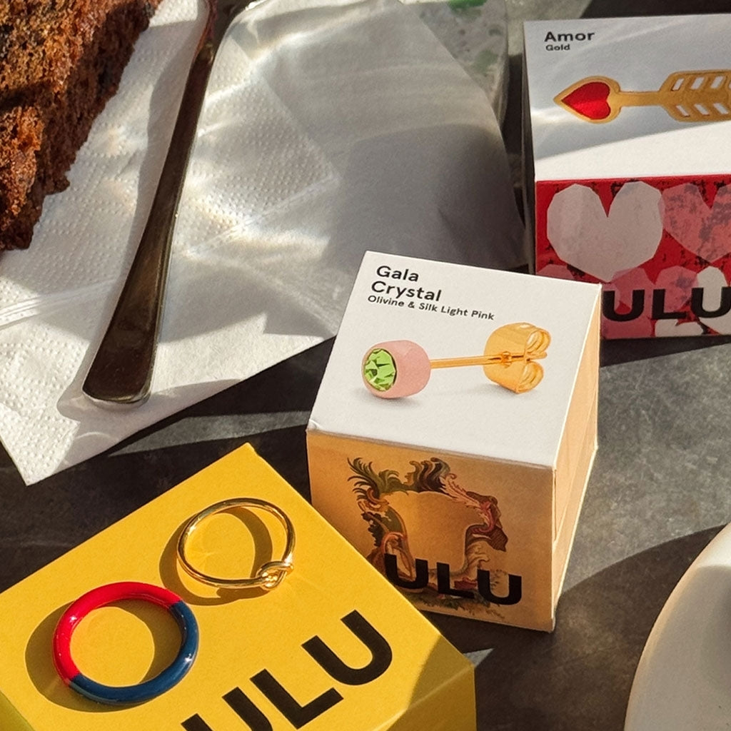 LULU Copenhagen Gala Crystal Round earring 1 pcs Ear stud, 1 pcs Olivine/Silk Light Pink