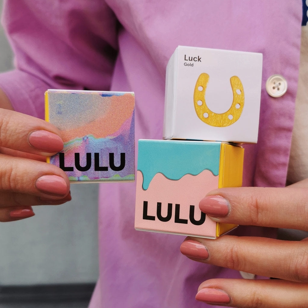 LULU Copenhagen Luck earring 1 pcs Ear stud, 1 pcs Gold plated