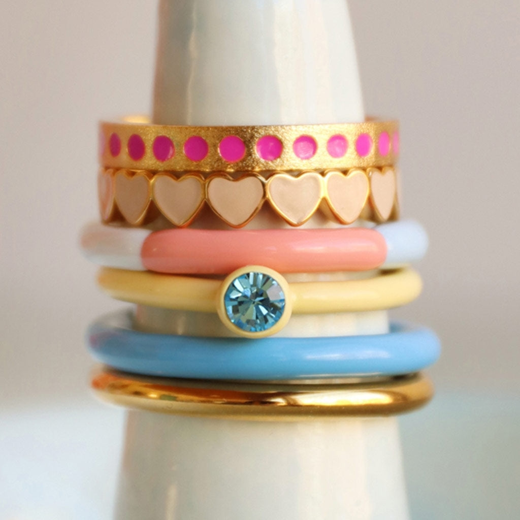 LULU Copenhagen Pattern Ring gold plated Rings Electric Fuchsia Pink