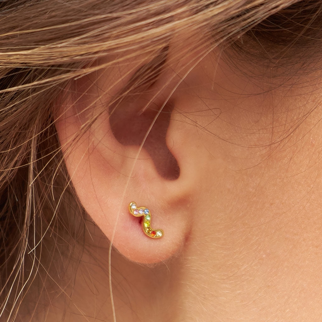 LULU Copenhagen Snaky earring 1 pcs gold plated Ear stud, 1 pcs Rainbow