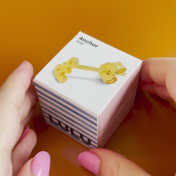 LULU Copenhagen Anchor earring 1 pcs Ear stud, 1 pcs Gold plated - Video preview