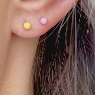 LULU Copenhagen Color Ball earring 1 pcs Ear stud, 1 pcs Passion Red